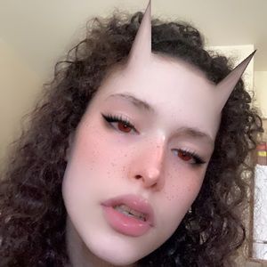 Meet your Posher, Ash-lee